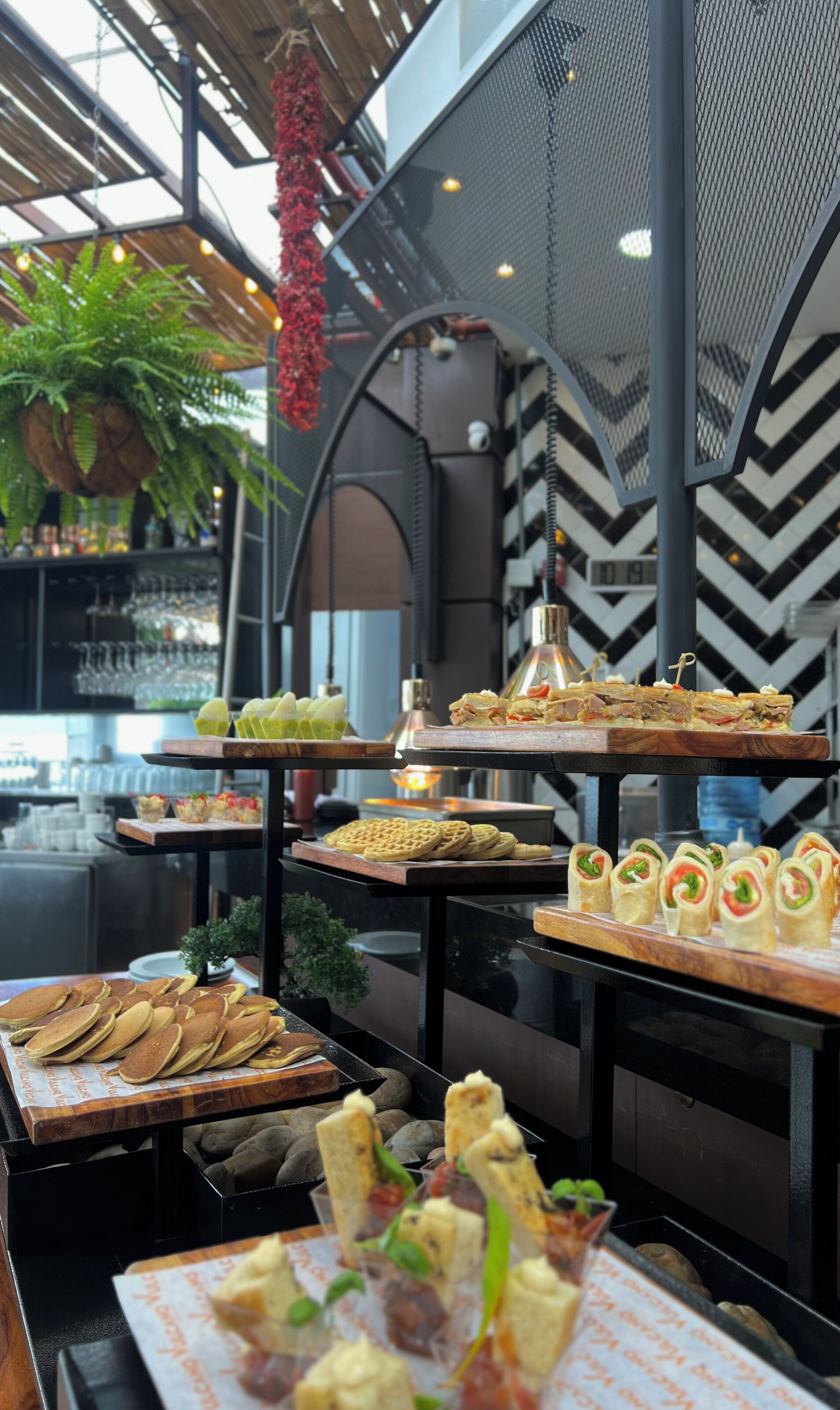 daily buffet breakfast (cop 75000 per person)