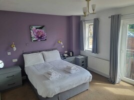 Superior Double Room, Ensuite (Room 7 Double)