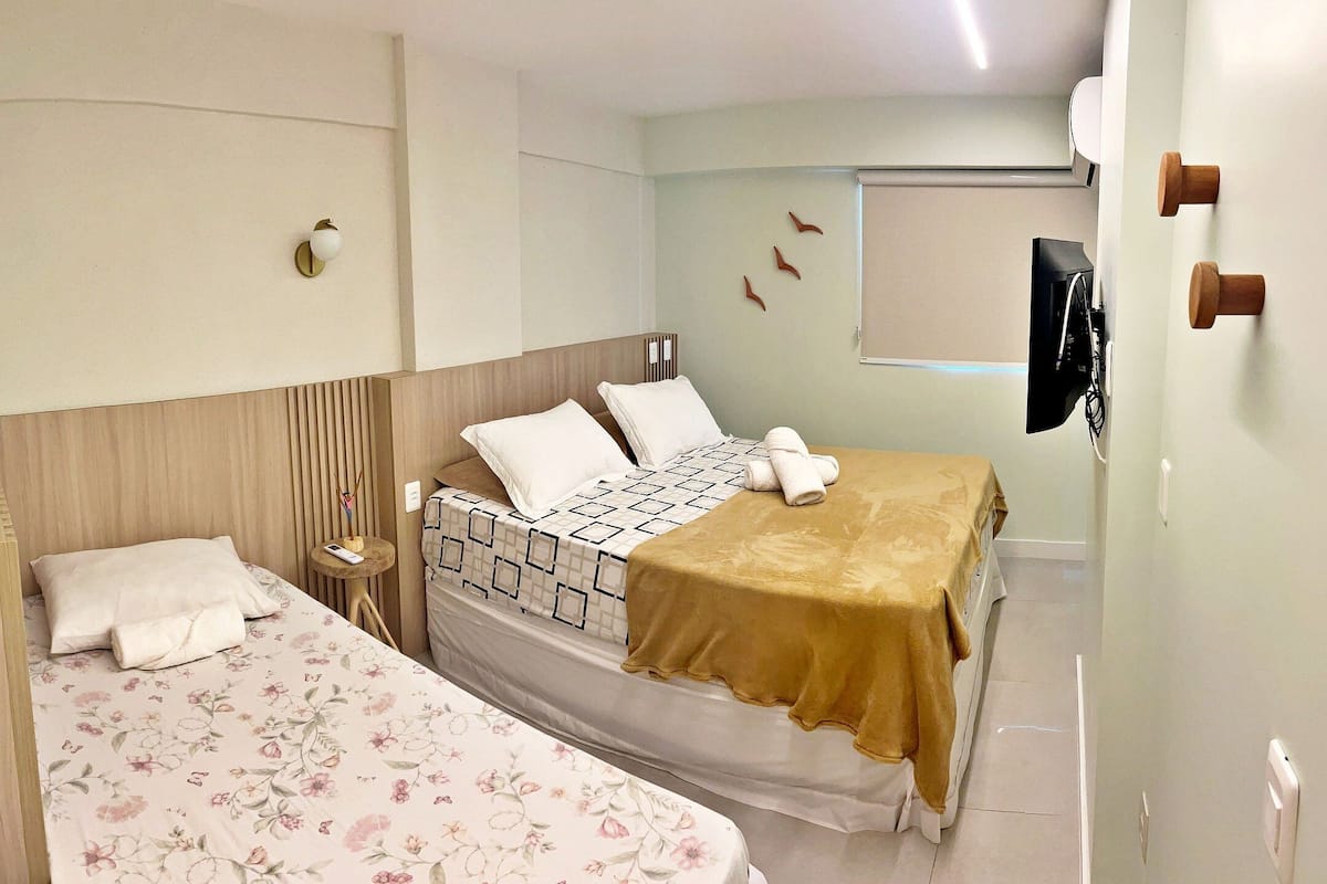 Apartment (309) | 1 bedroom, premium bedding, pillowtop beds, individually furnished