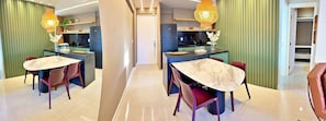 Apartment (1007) | Tempat makan