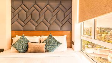 1 soveværelse, minibar, pengeskab på værelset, skrivebord