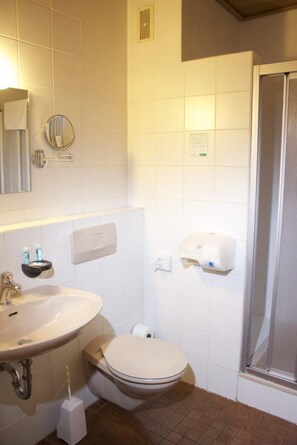 Chambre Simple, 1 lit une place | Salle de bain