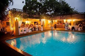 Outdoor pool - Stephward Estate Country House (Margate)
