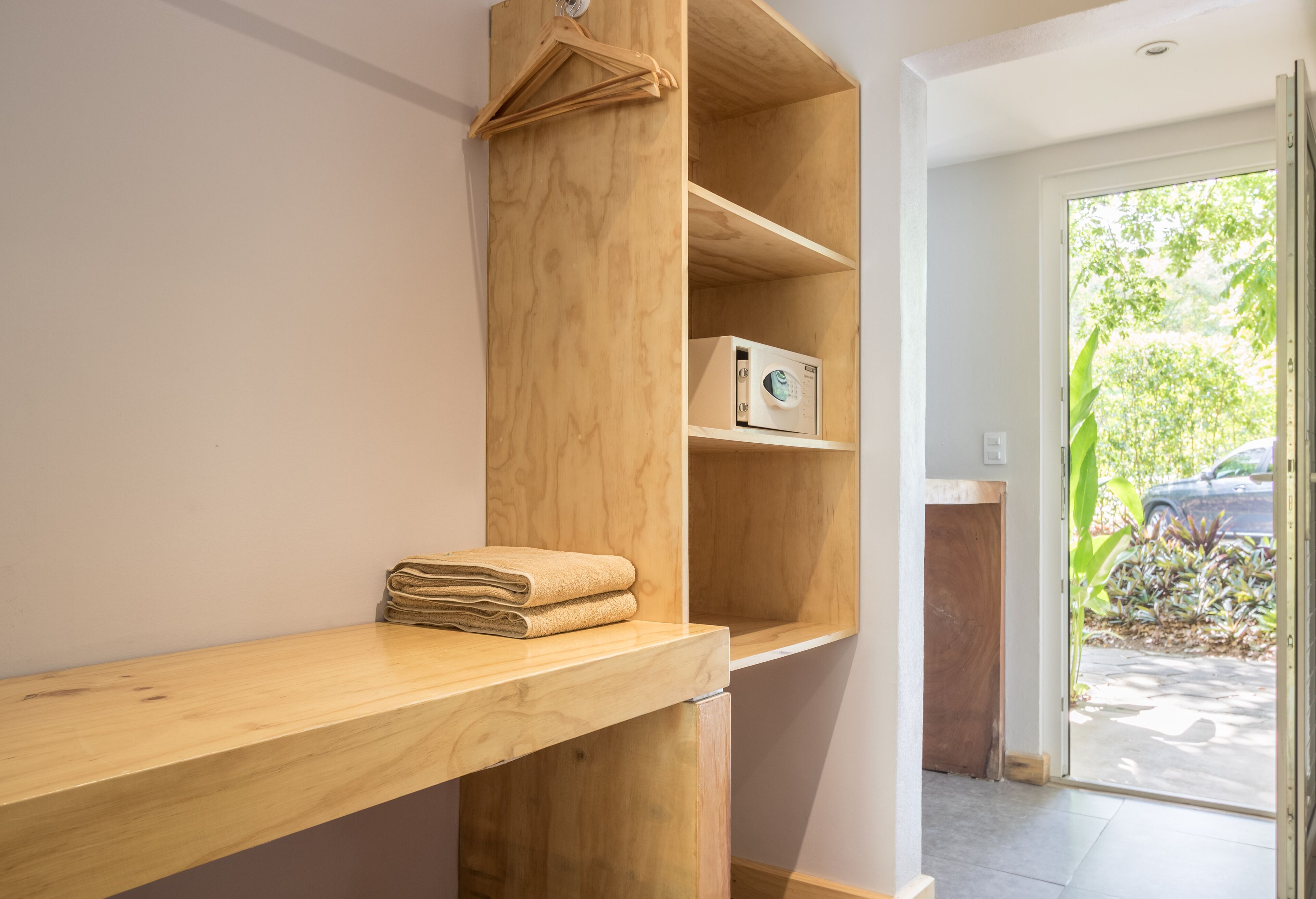 deluxe double room, 2 queen beds | premium bedding, minibar, in-room safe, desk