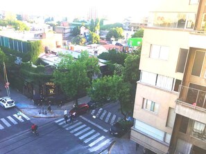Apartamento família, 1 cama Queen e sofá-cama, vista para a cidade | Vista da sacada