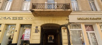 LeonRooms Ekaterinenskaya 18