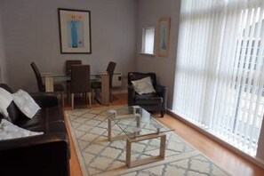 Interior - Beautiful Two Bedroom Apartment (Gateshead)
