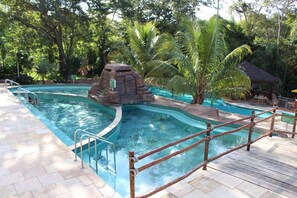 6 indoor pools - Thermas do Bosque (Caldas Novas)