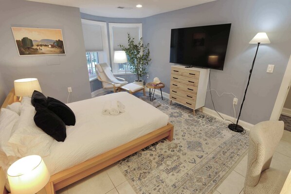 2 habitaciones, escritorio, tabla de planchar con plancha y wifi 