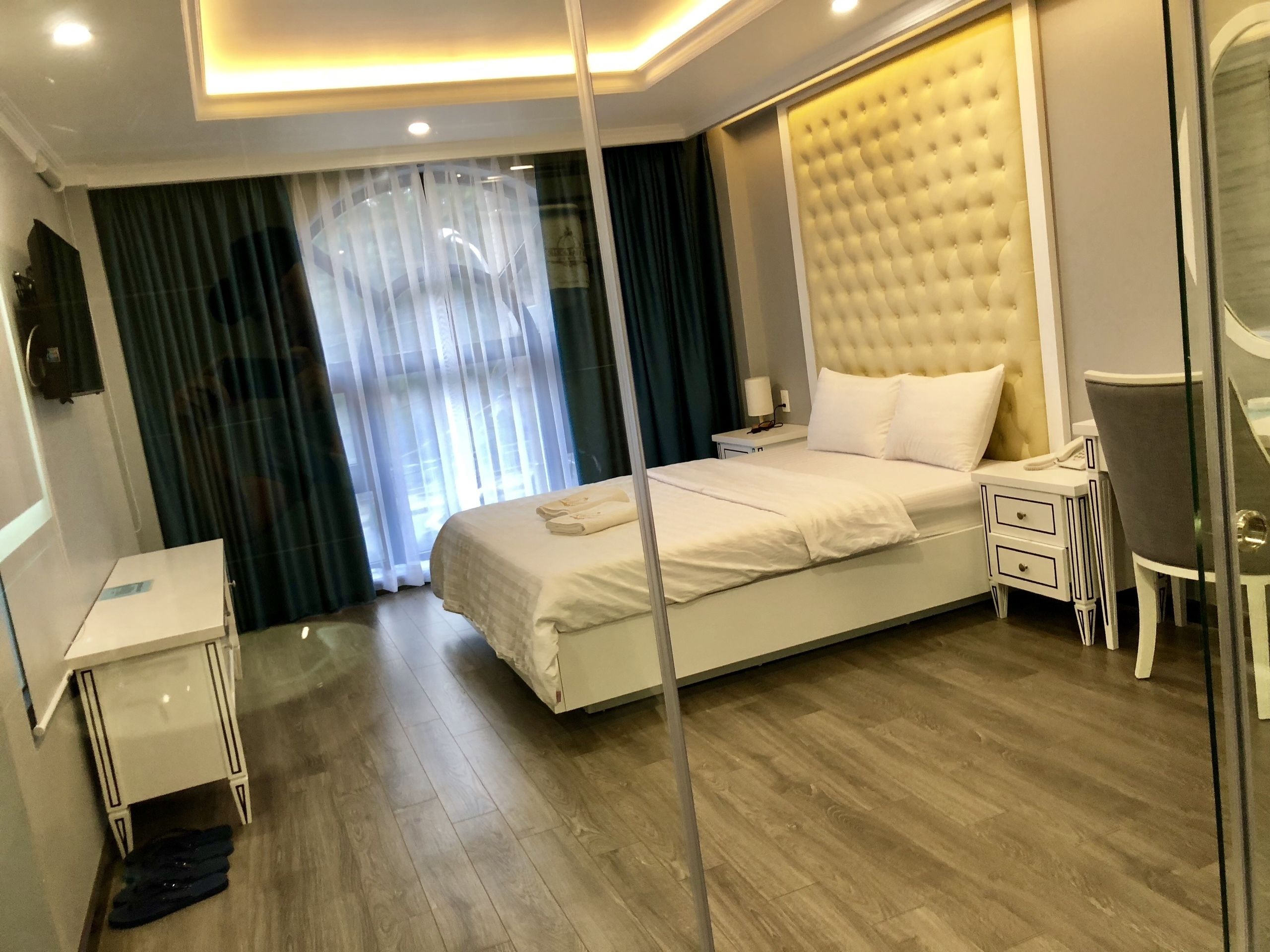 Photo - La Galerie Hotel