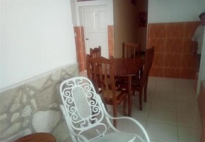 Living room - HOSTAL MARTIN Y ESPERANZA (Havana)