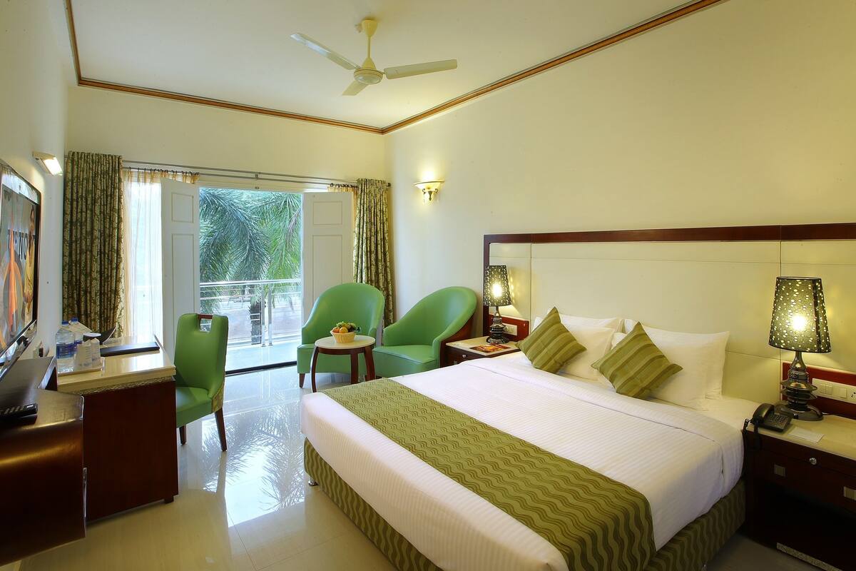 In-room safe, desk, blackout drapes, iron/ironing board