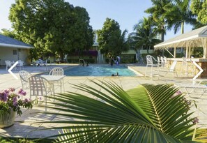 Pool - Studio in exclusive waterfront community in Montego Bay (Montego Bay)