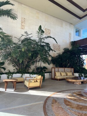 Terrace/patio - Delcanto, Beach Front Luxury Condo with Beautiful Ocean View (Nuevo Vallarta)