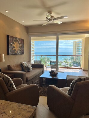Smart TV, DVD player - Delcanto, Beach Front Luxury Condo with Beautiful Ocean View (Nuevo Vallarta)