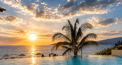 Luxury Beachfront Condo at Del Canto Residences with Beautiful Ocean Views