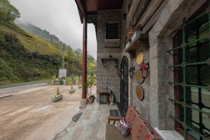 Front of property - Elikti Otel  (Ardesen)