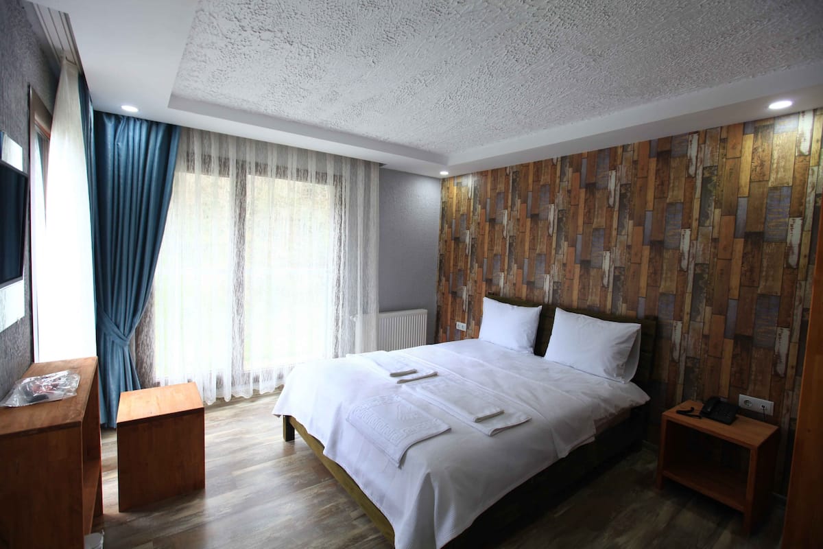 1 bedroom, soundproofing, free WiFi, bed sheets