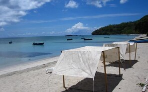 Beach nearby, scuba diving