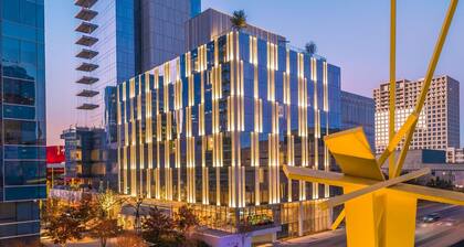 HALL Arts Hotel, Dallas, Autograph Collection