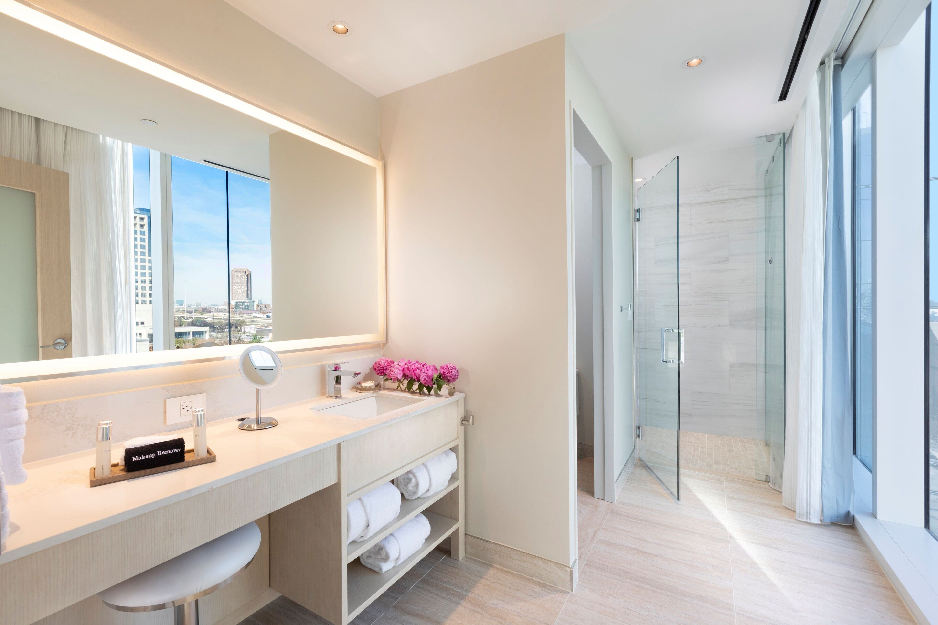 Photo - HALL Arts Hotel, Dallas, Curio Collection by Hilton