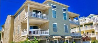 5 bedroom-2BLOCKS to Convention Center Park&Walk! No senior week rentals.