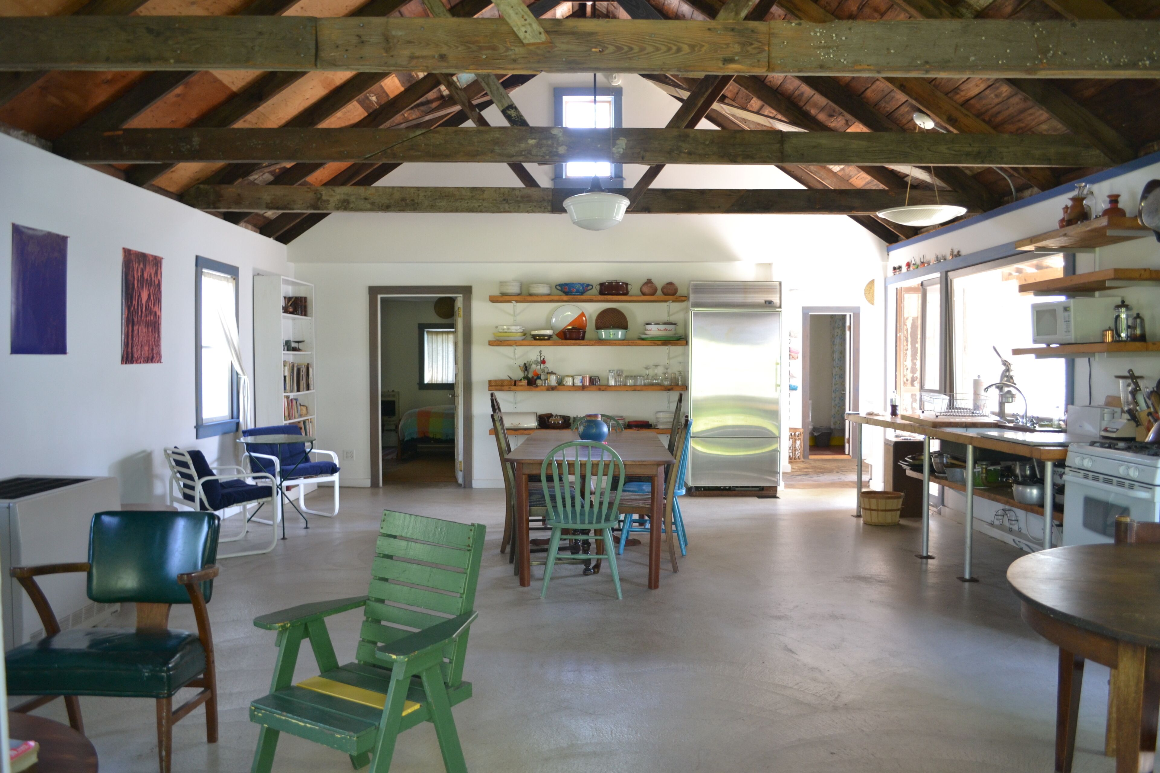 Large Beach Bungalow Next To Pond In Montauk