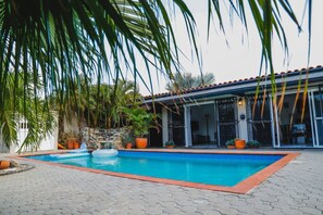 Piscine extérieure