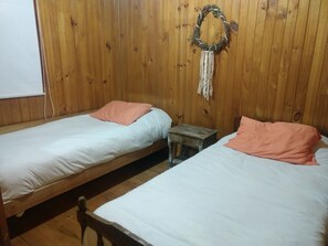 Free WiFi, bed sheets