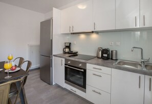 Appartement Familial, 3 chambres, 2 salles de bains | Cuisine privée