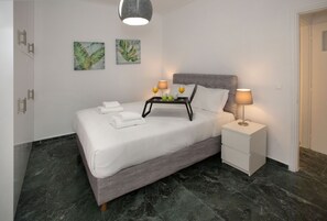 Family Apartment, 3 Bedrooms, 2 Bathrooms