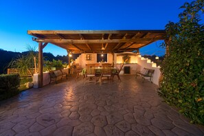 Outdoor dining - Natura House  with Private Pool (Rhodes)