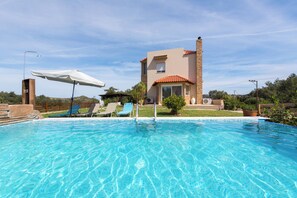 Outdoor pool - Natura House  with Private Pool (Rhodes)