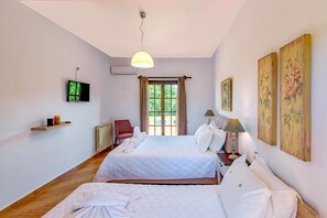 3 Schlafzimmer, Bügeleisen/Bügelbrett, WLAN, Bettwäsche