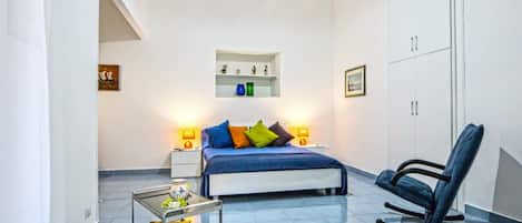 1 chambre, fer et planche à repasser, Wi-Fi, draps fournis