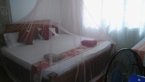 Free WiFi - Thevindu guest & red mud resturent (Mirissa)