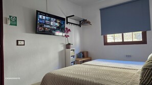 1 Schlafzimmer, Bügeleisen/Bügelbrett, Reisekinderbett, kostenloses WLAN
