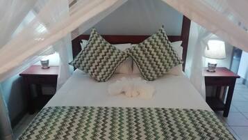 Family Chalet, 2 Bedrooms | In-room safe, desk, laptop workspace, blackout drapes