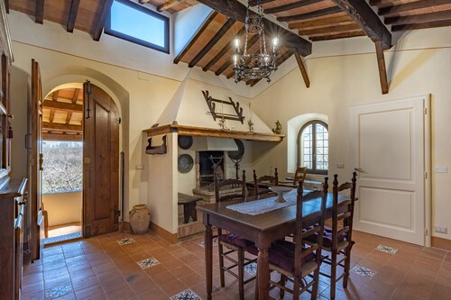 Beatrice - Charming accommodation in period farmhouse near Montepulciano