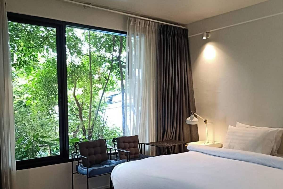 Superior Room | Safe på rommet, skrivebord, blendingsgardiner og wi-fi (inkludert)