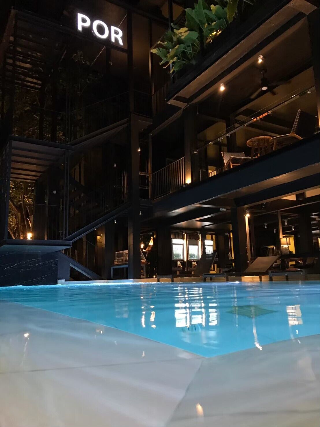 Televisión LCD 55 pulgadas con canales de televisión por cable