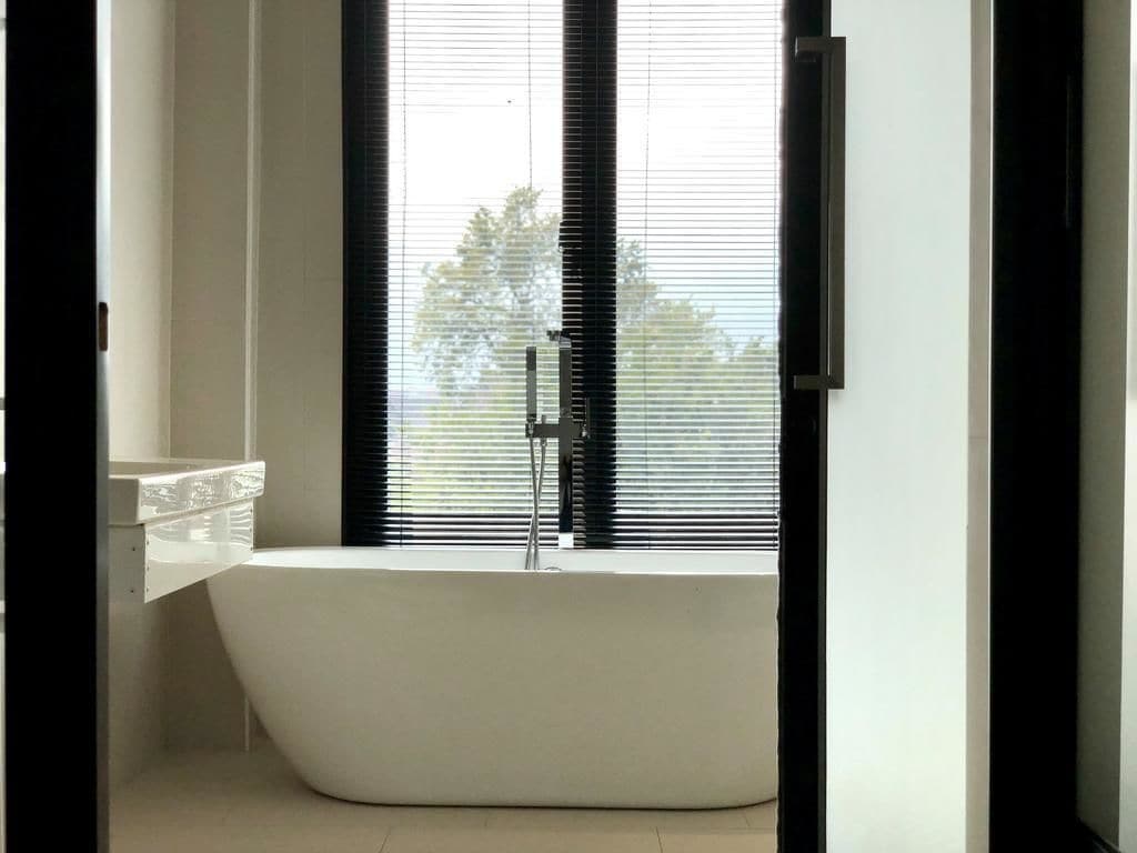 Foto - POR Santitham