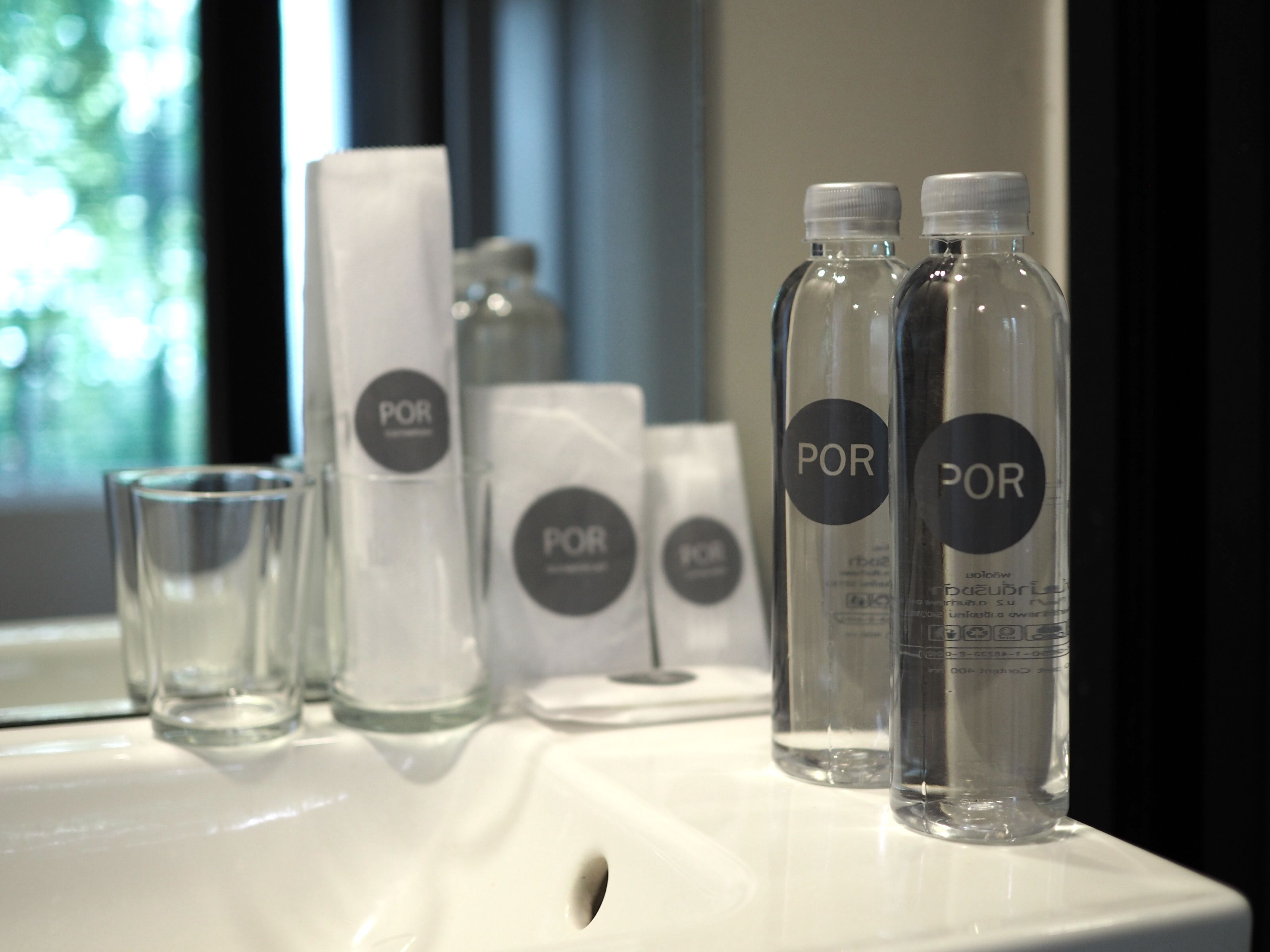 Foto - POR Santitham