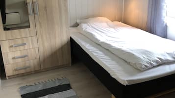 Basic Room, 1 Large Single Bed