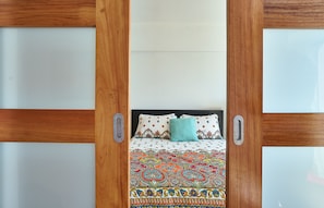 1 chambre, fer et planche à repasser, Wi-Fi, literie fournie