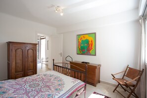 2 bedrooms, iron/ironing board, free WiFi - Character house with garden and swimming pool (Carqueiranne)