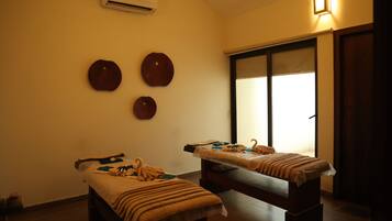 Couples treatment room(s), body treatments, body wraps, body scrubs