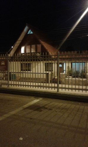 Exterior - Rooms Florencia, La Serena, central, supermarket, near the beach, (La Serena)