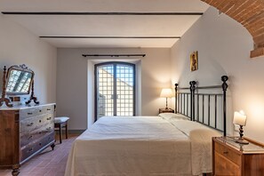 1 camera, ferro/asse da stiro, Wi-Fi gratuito, lenzuola