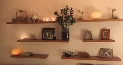 Stunning self contained 1 bedroom flat in the heart of Putney.